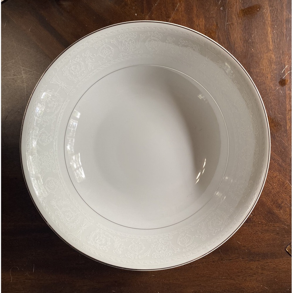 Daniele Demure Round Serving Bowl 9" Fine China Made In Japan